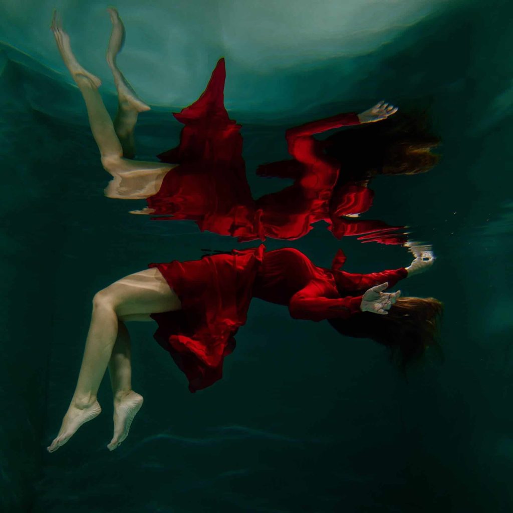 Подводная Фотосессия В Спб В Студии Nemo Фотография Под Водой Девушка В Красном Платье
